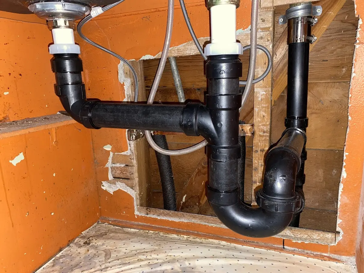 Professional Pipe Bursting equipment and tools on the job in Escatawpa